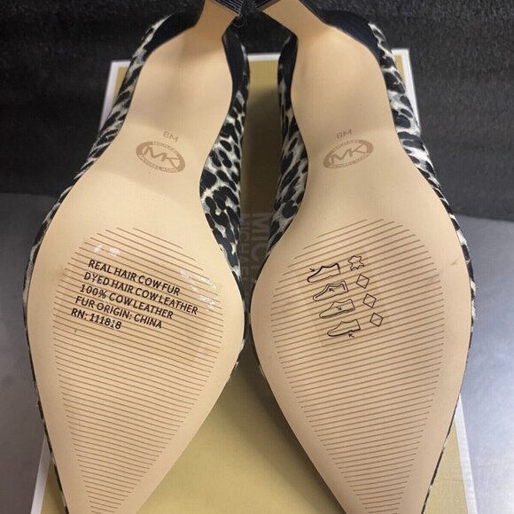 Michael Kors Women's Amara Pump - Picture 6 of 6